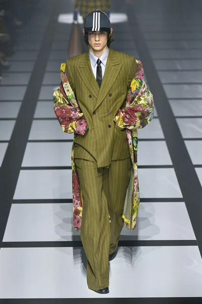 Look 68